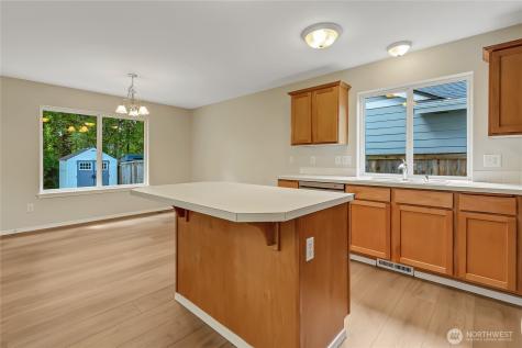 16814 128th Avenue E Puyallup WA 98374