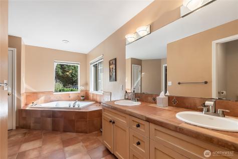 23319 NE 142nd Place Woodinville WA 98077