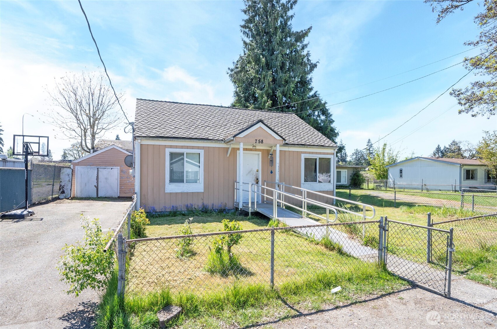 758 108th Street S Tacoma WA 98444
