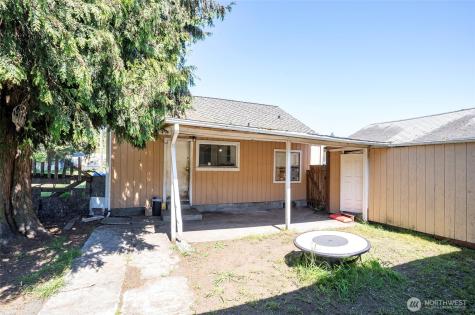 758 108th Street S Tacoma WA 98444