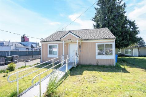 758 108th Street S Tacoma WA 98444