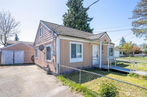 758 108th Street S Tacoma WA 98444