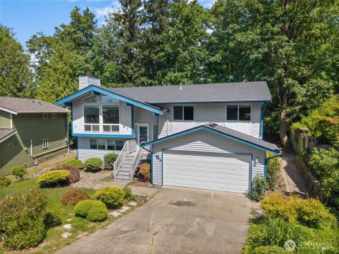 1632 Pierce Avenue SE Renton WA 98058
