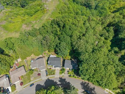 1632 Pierce Avenue SE Renton WA 98058
