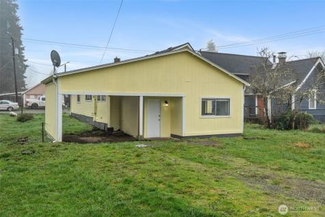 107 N 2nd Pe Ell WA 98572