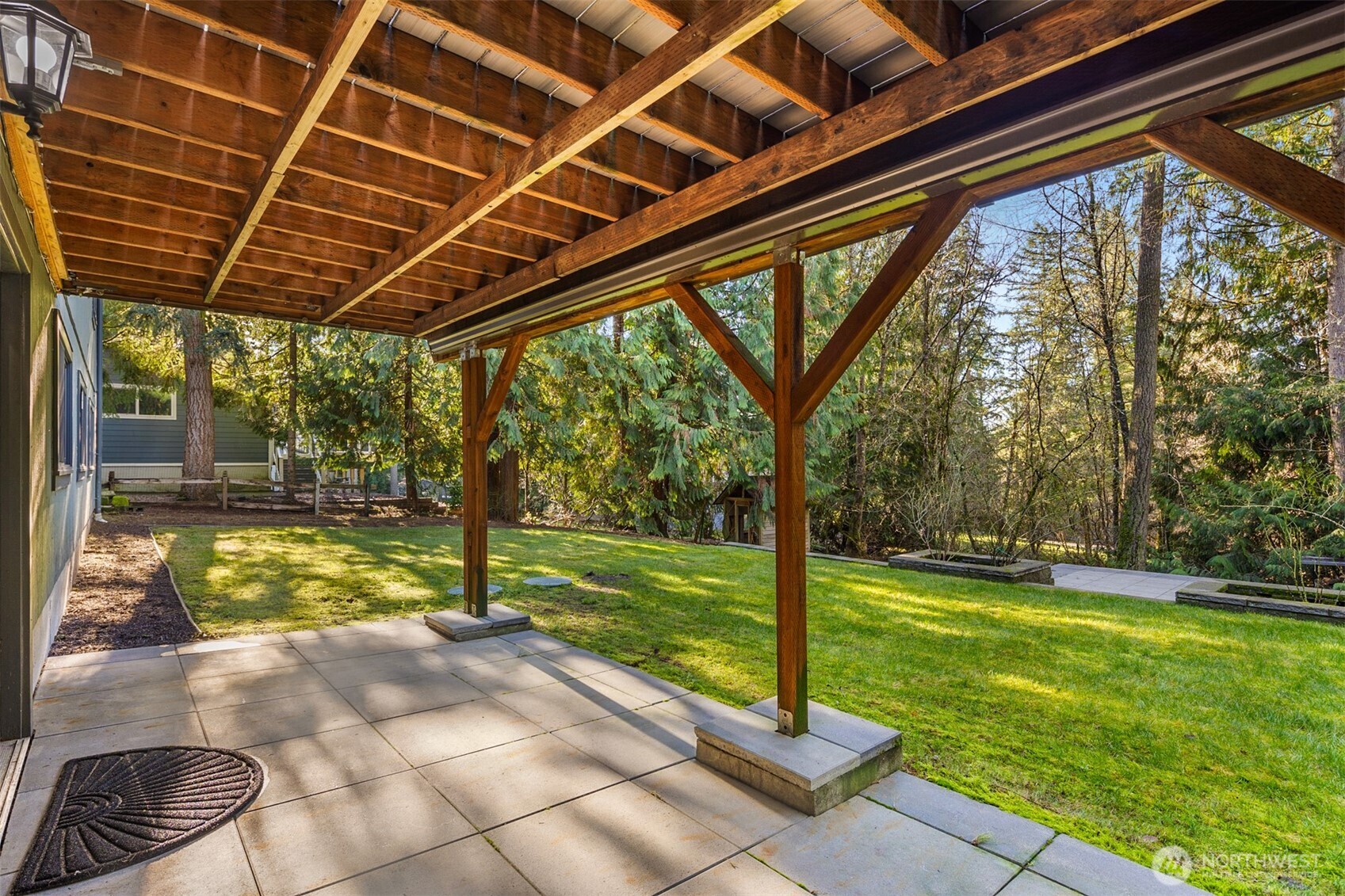 16417 210th Avenue NE Woodinville WA 98077