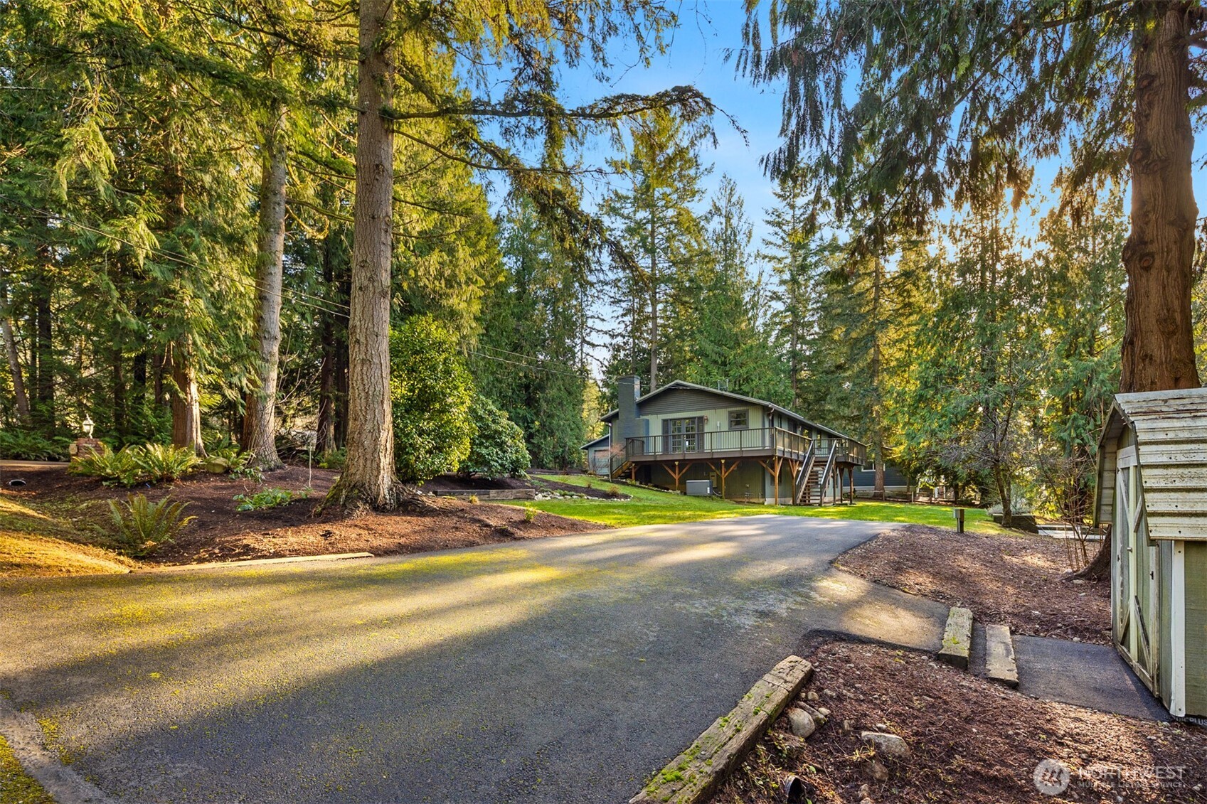 16417 210th Avenue NE Woodinville WA 98077