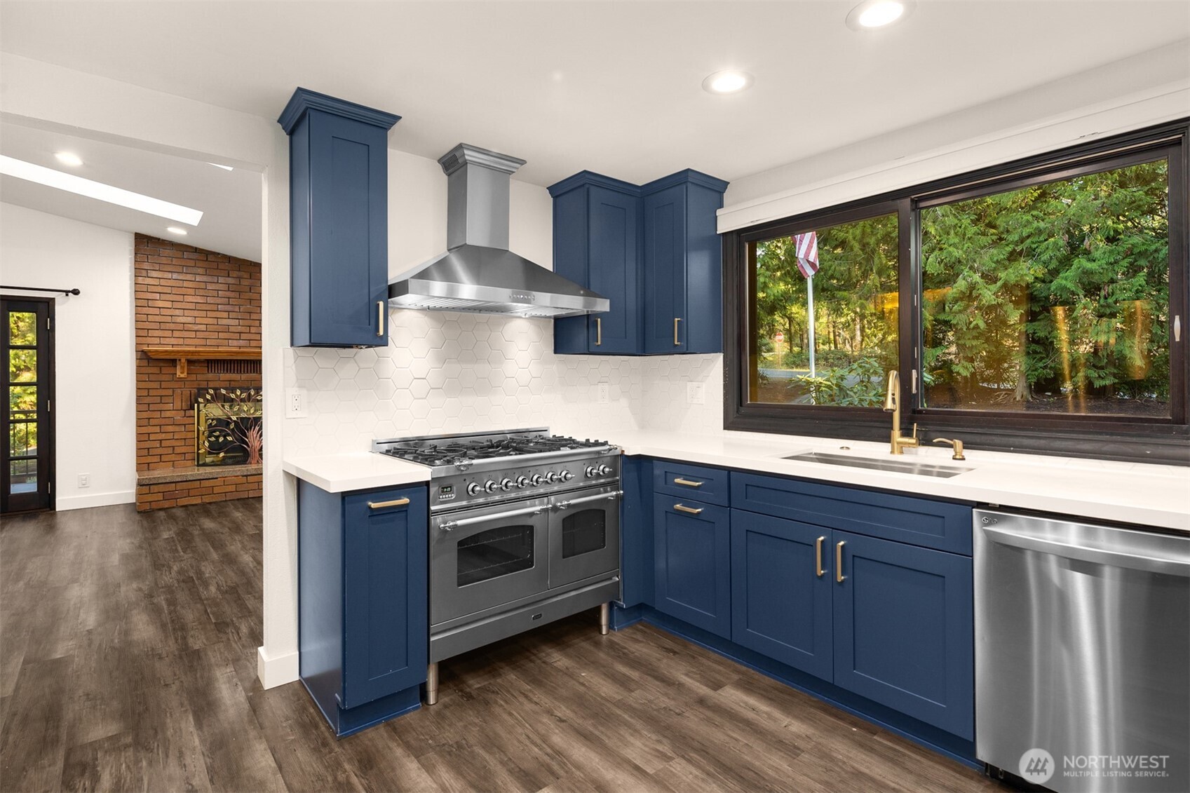 16417 210th Avenue NE Woodinville WA 98077