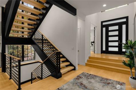 7002 93rd Avenue SE Mercer Island WA 98040