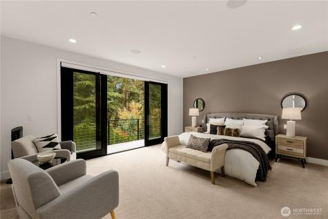 7002 93rd Avenue SE Mercer Island WA 98040