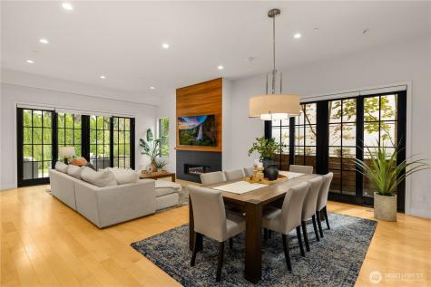 7002 93rd Avenue SE Mercer Island WA 98040