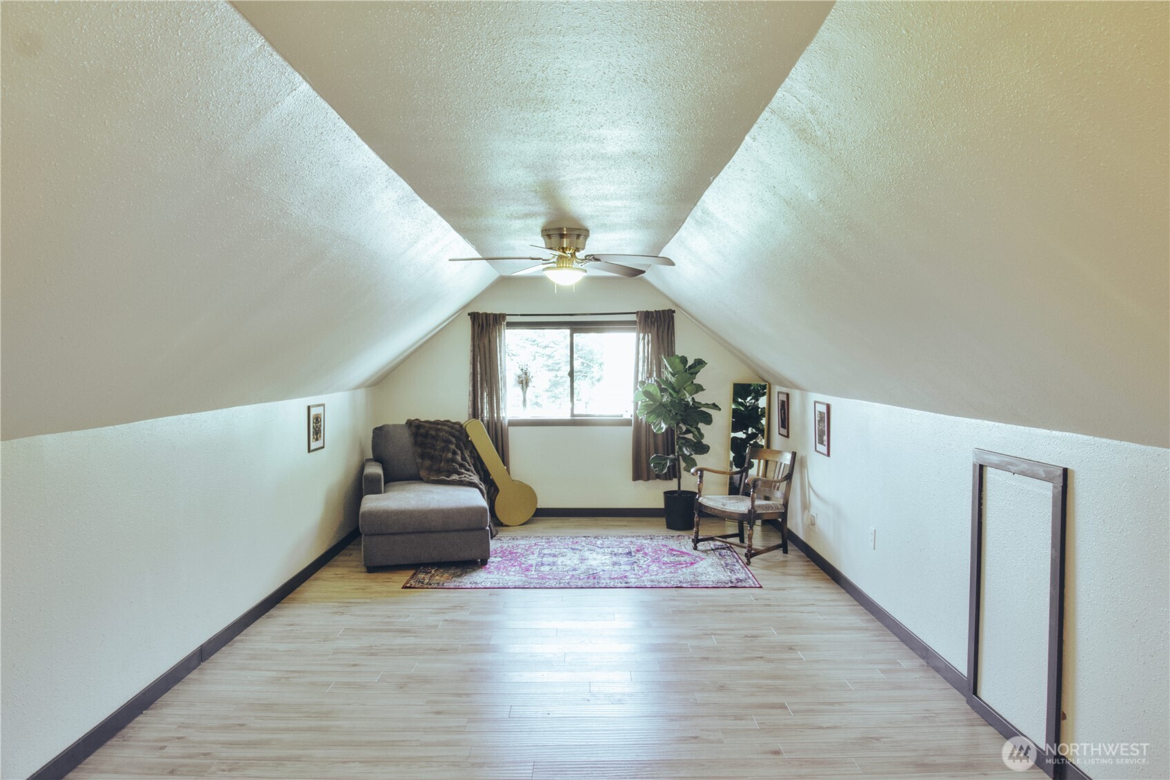 512 E Pear Street Centralia WA 98531