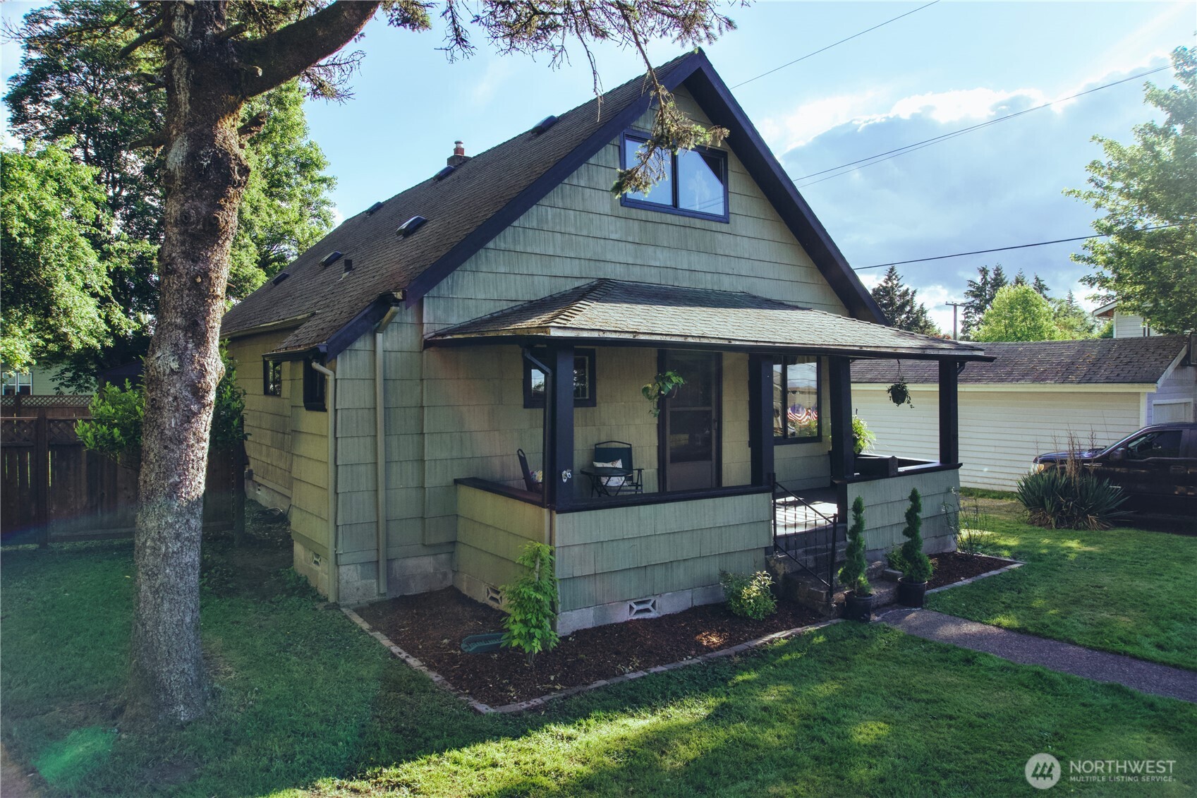 512 E Pear Street Centralia WA 98531