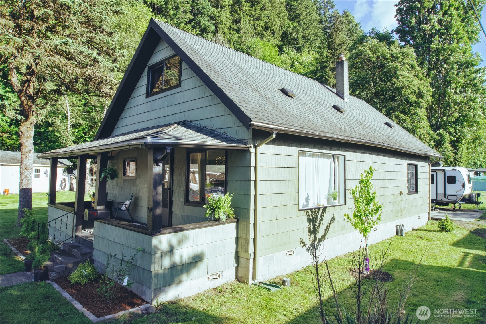512 E Pear Street Centralia WA 98531
