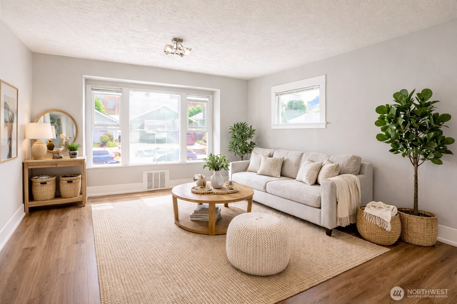 5611 Brooklyn Avenue NE Seattle WA 98105