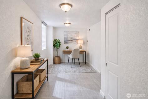 5611 Brooklyn Avenue NE Seattle WA 98105