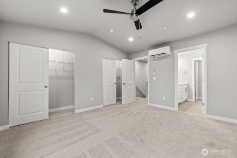 16823 Alder Way Lynnwood WA 98037