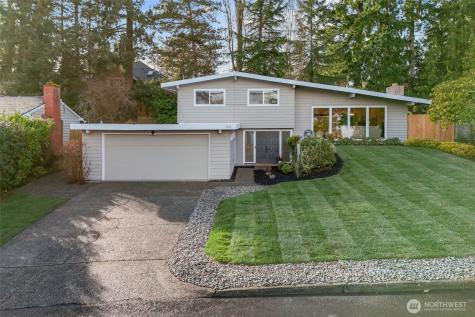153 165th Avenue NE Bellevue WA 98008