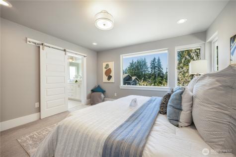 10015 131st Place NE Kirkland WA 98033