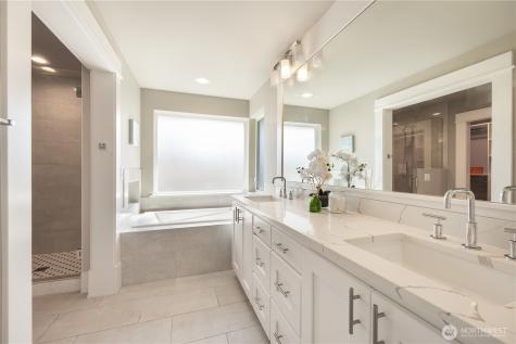 10015 131st Place NE Kirkland WA 98033