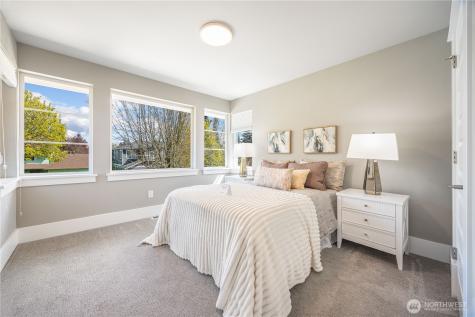 10015 131st Place NE Kirkland WA 98033