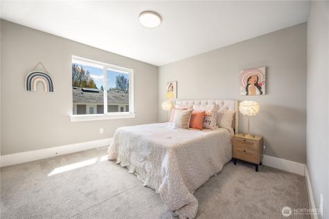 10015 131st Place NE Kirkland WA 98033