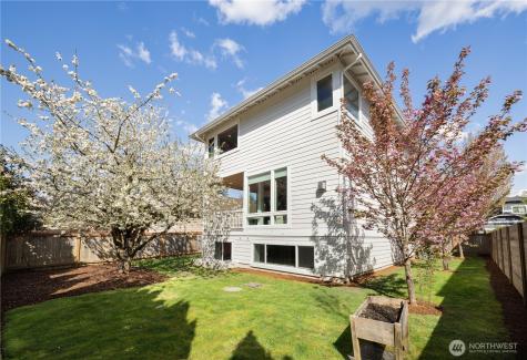 10015 131st Place NE Kirkland WA 98033