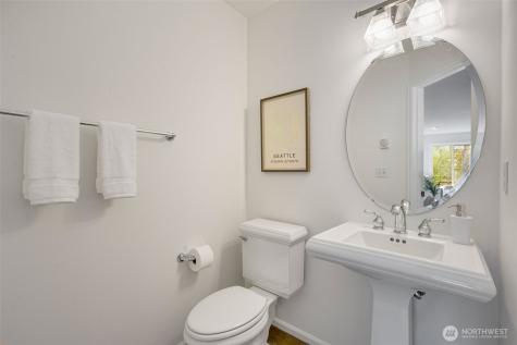 6522 5th Avenue NE Seattle WA 98115