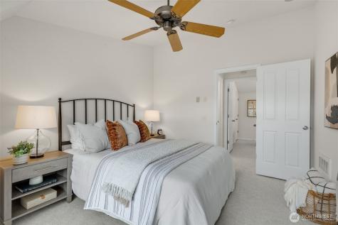 6522 5th Avenue NE Seattle WA 98115
