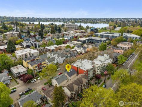 6522 5th Avenue NE Seattle WA 98115