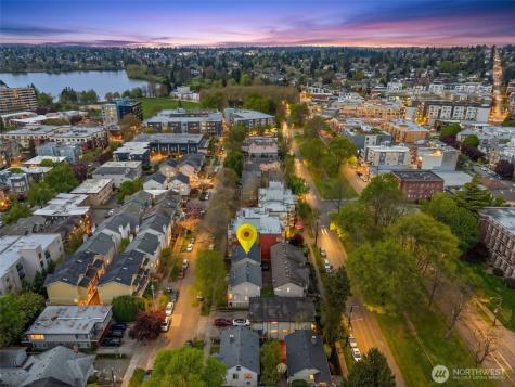6522 5th Avenue NE Seattle WA 98115