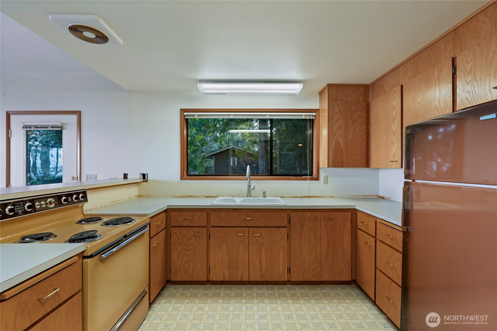 909 Lorenz Road NW Lakebay WA 98349