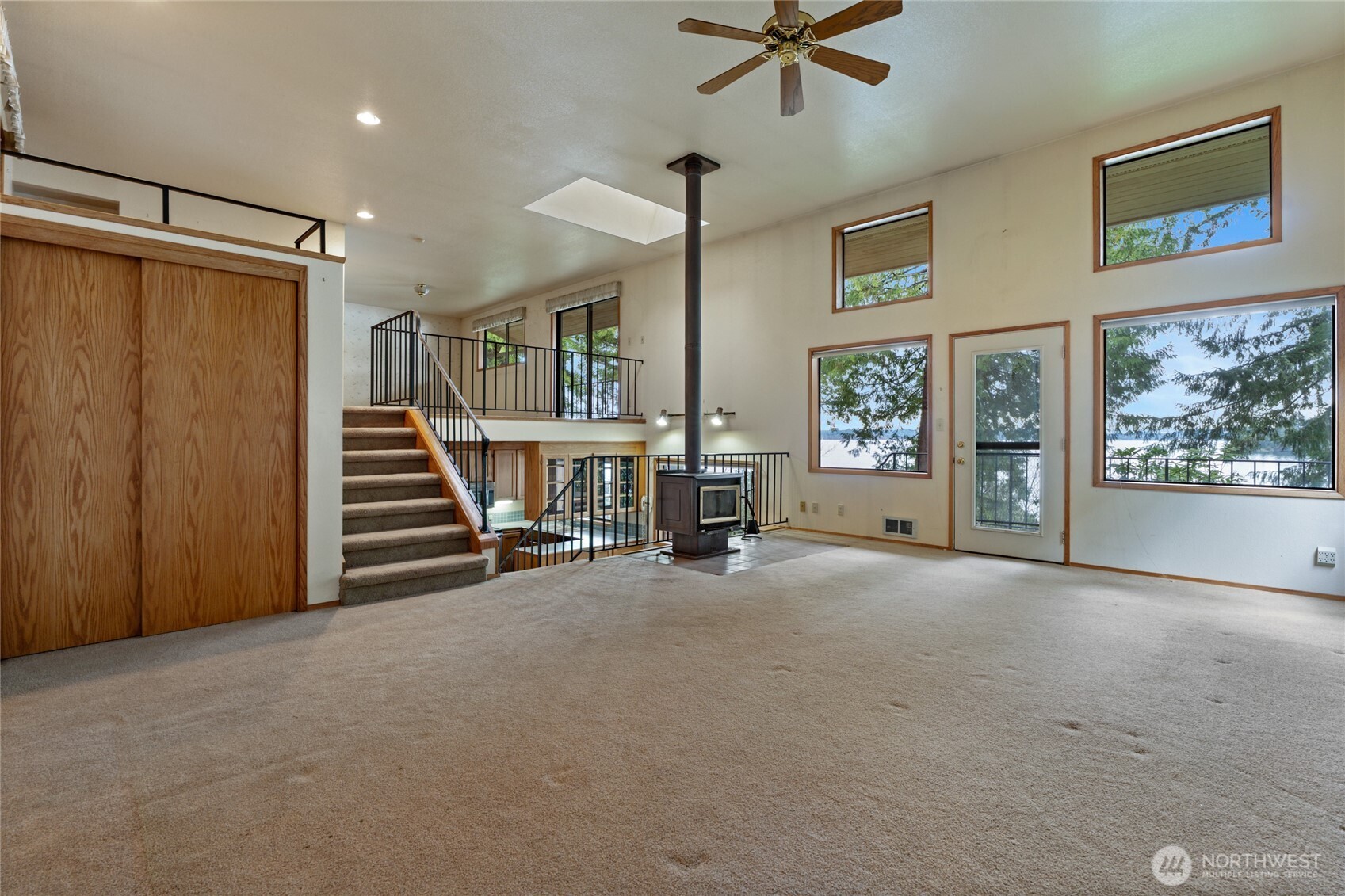 909 Lorenz Road NW Lakebay WA 98349