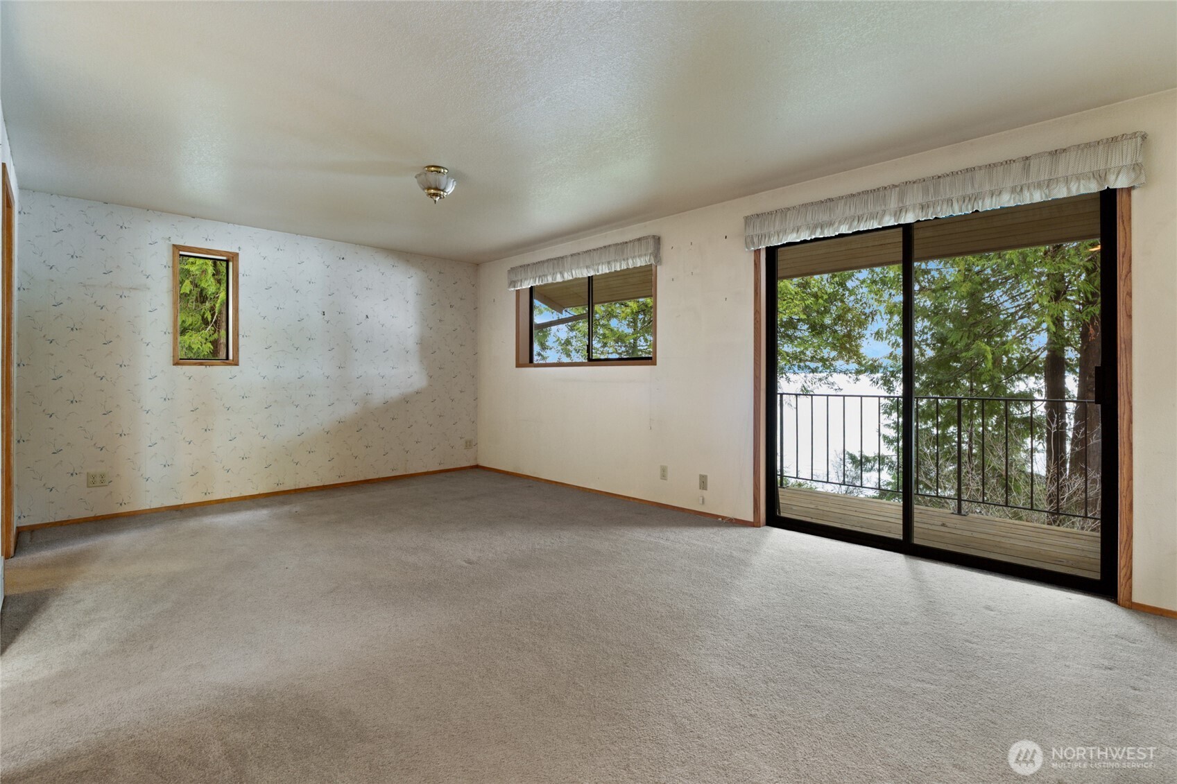 909 Lorenz Road NW Lakebay WA 98349