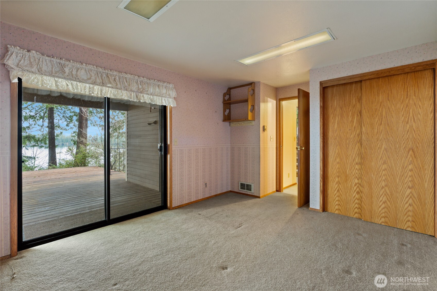 909 Lorenz Road NW Lakebay WA 98349