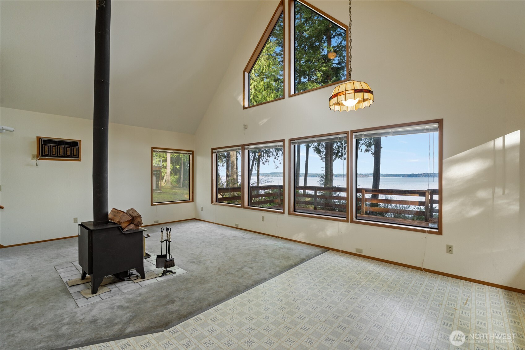909 Lorenz Road NW Lakebay WA 98349