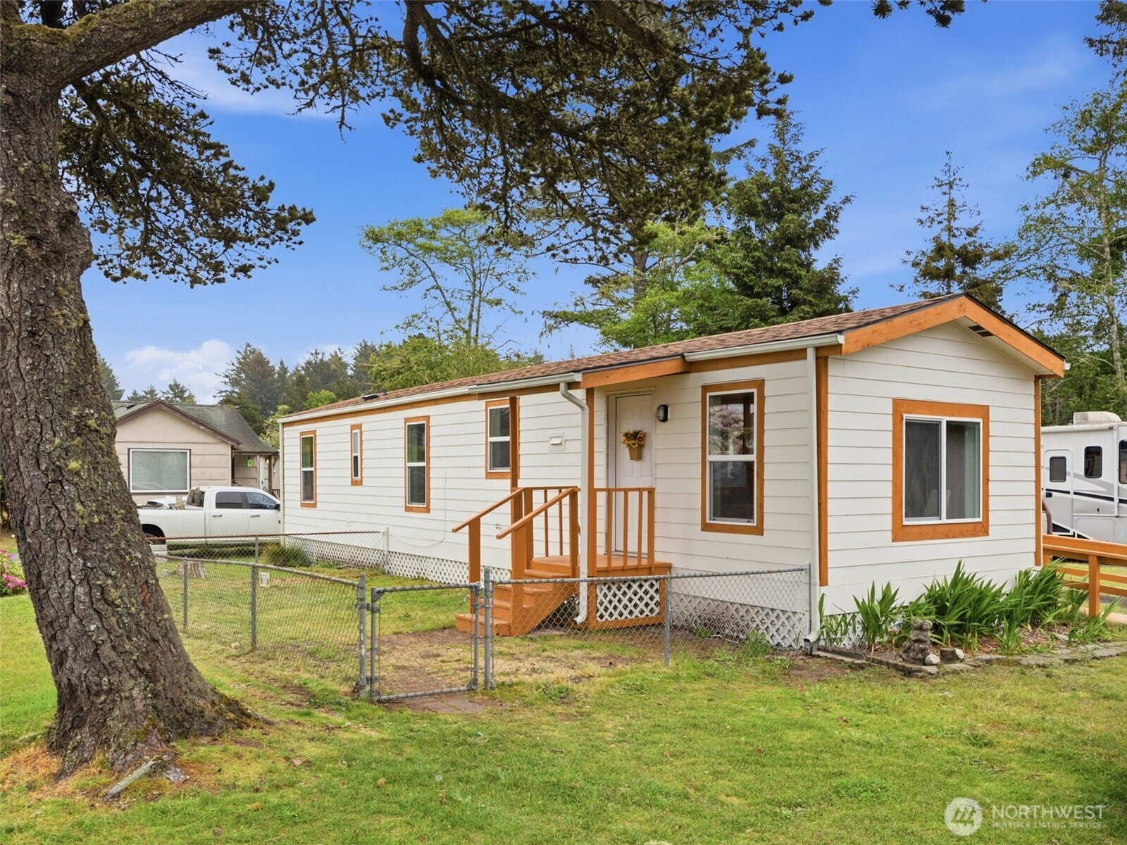 22212 Pacific Way Ocean Park WA 98640