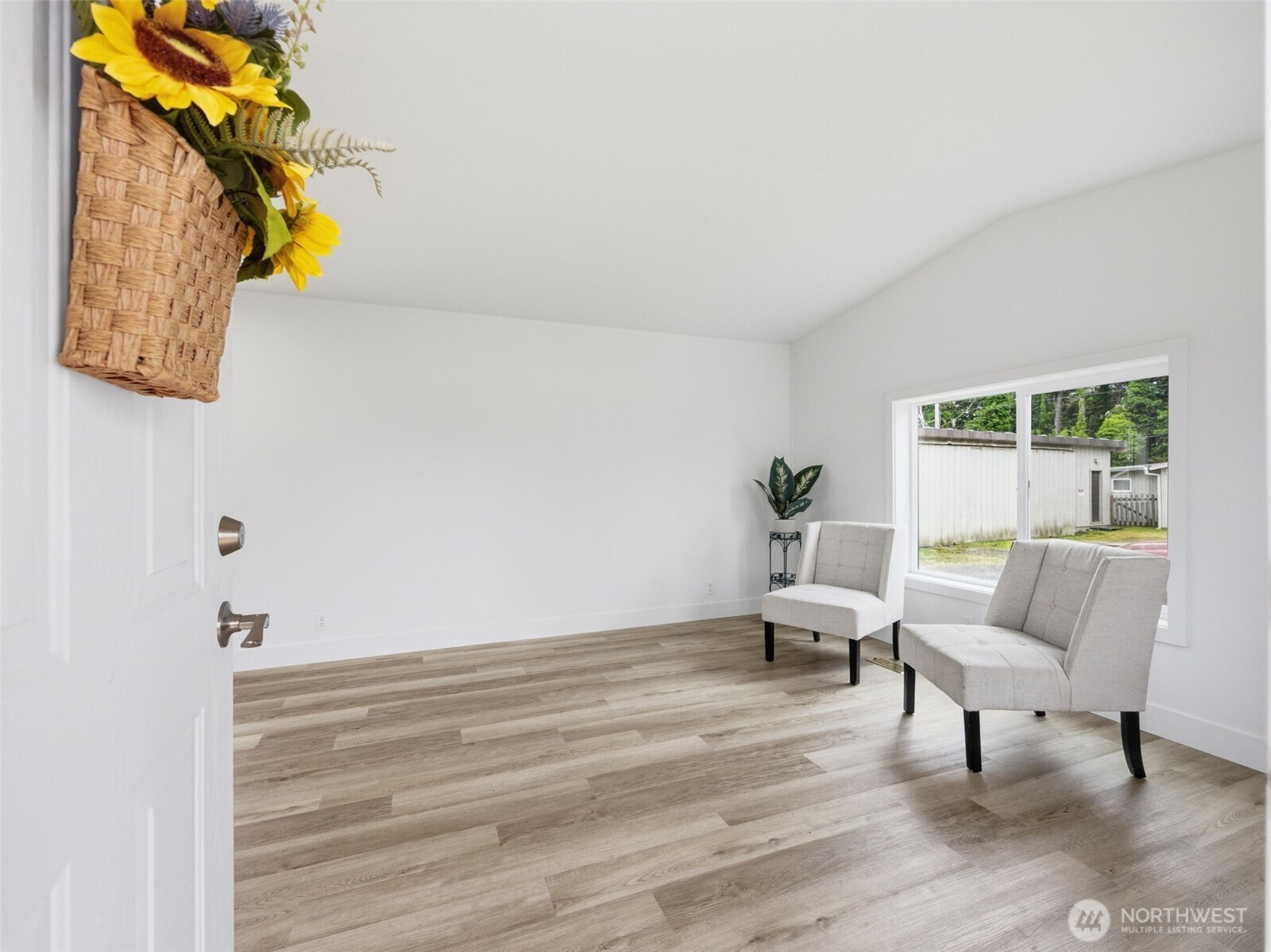 22212 Pacific Way Ocean Park WA 98640