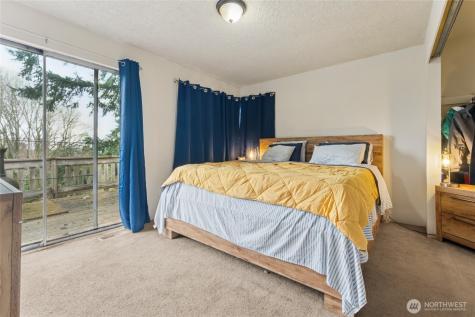 2826 S Meridian Puyallup WA 98373