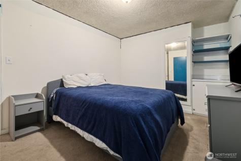 2826 S Meridian Puyallup WA 98373