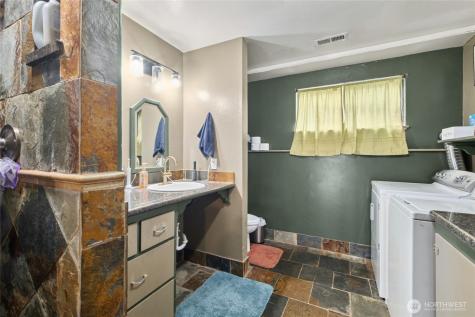 2826 S Meridian Puyallup WA 98373