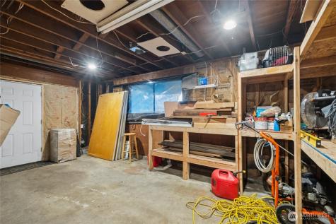 2826 S Meridian Puyallup WA 98373