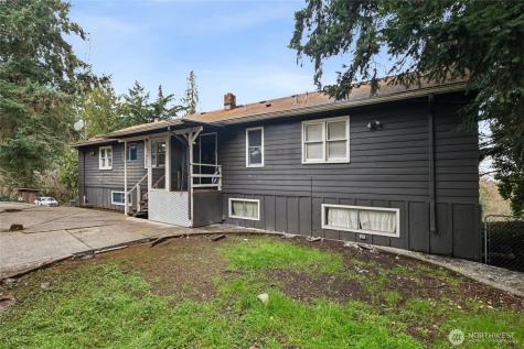 2826 S Meridian Puyallup WA 98373
