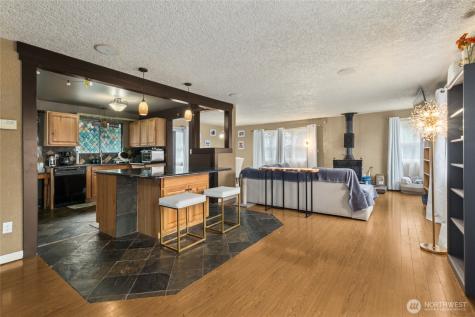 2826 S Meridian Puyallup WA 98373