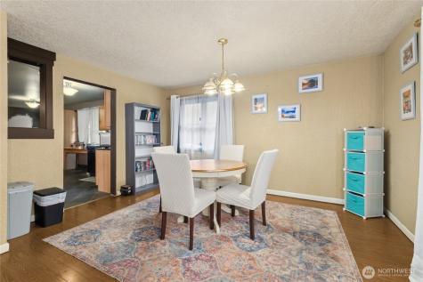 2826 S Meridian Puyallup WA 98373