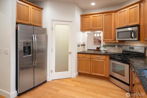 19540 159th Place NE Woodinville WA 98072