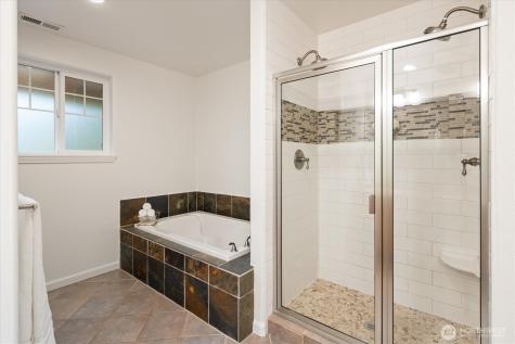 19540 159th Place NE Woodinville WA 98072