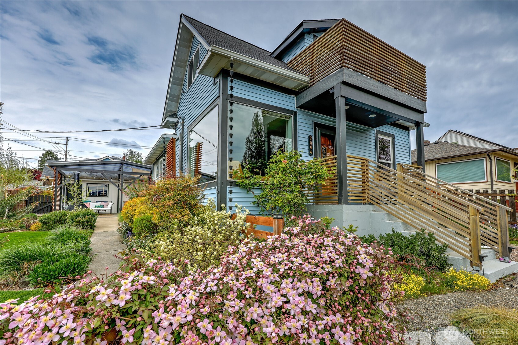 2004 E 15th Street Bremerton WA 98310