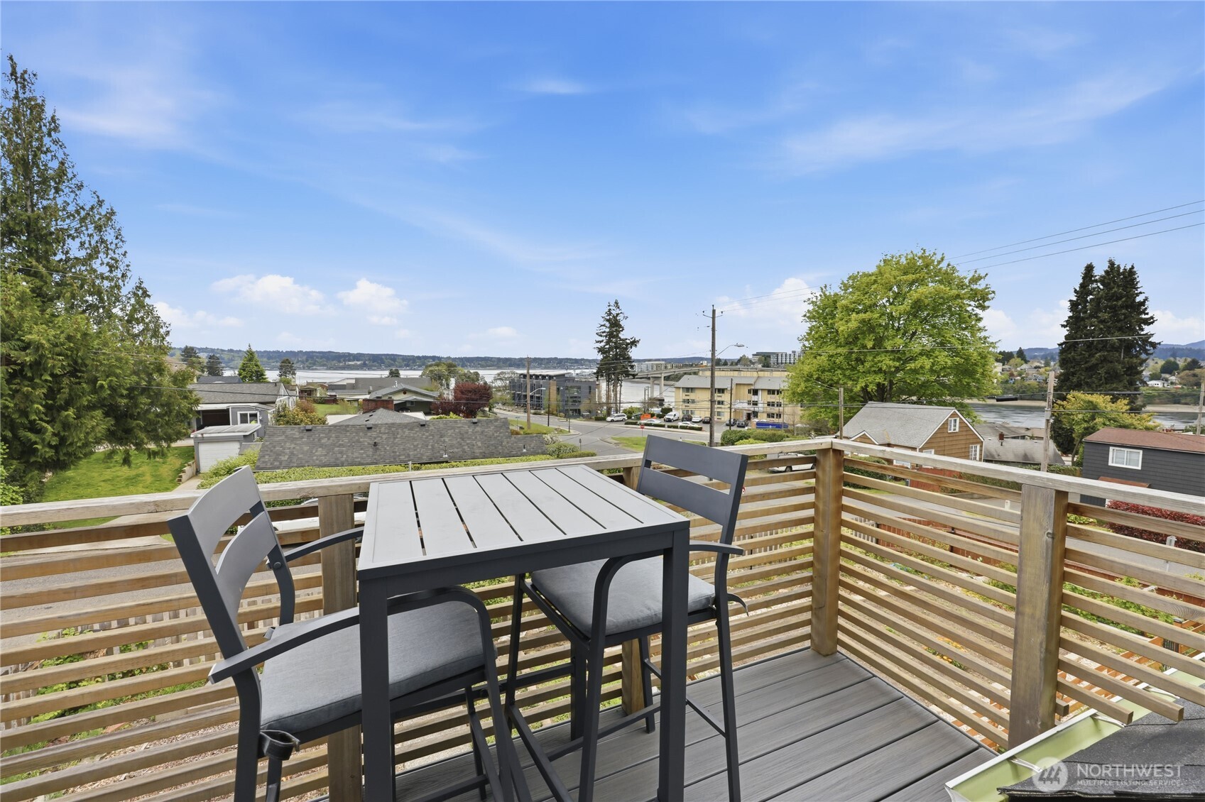 2004 E 15th Street Bremerton WA 98310
