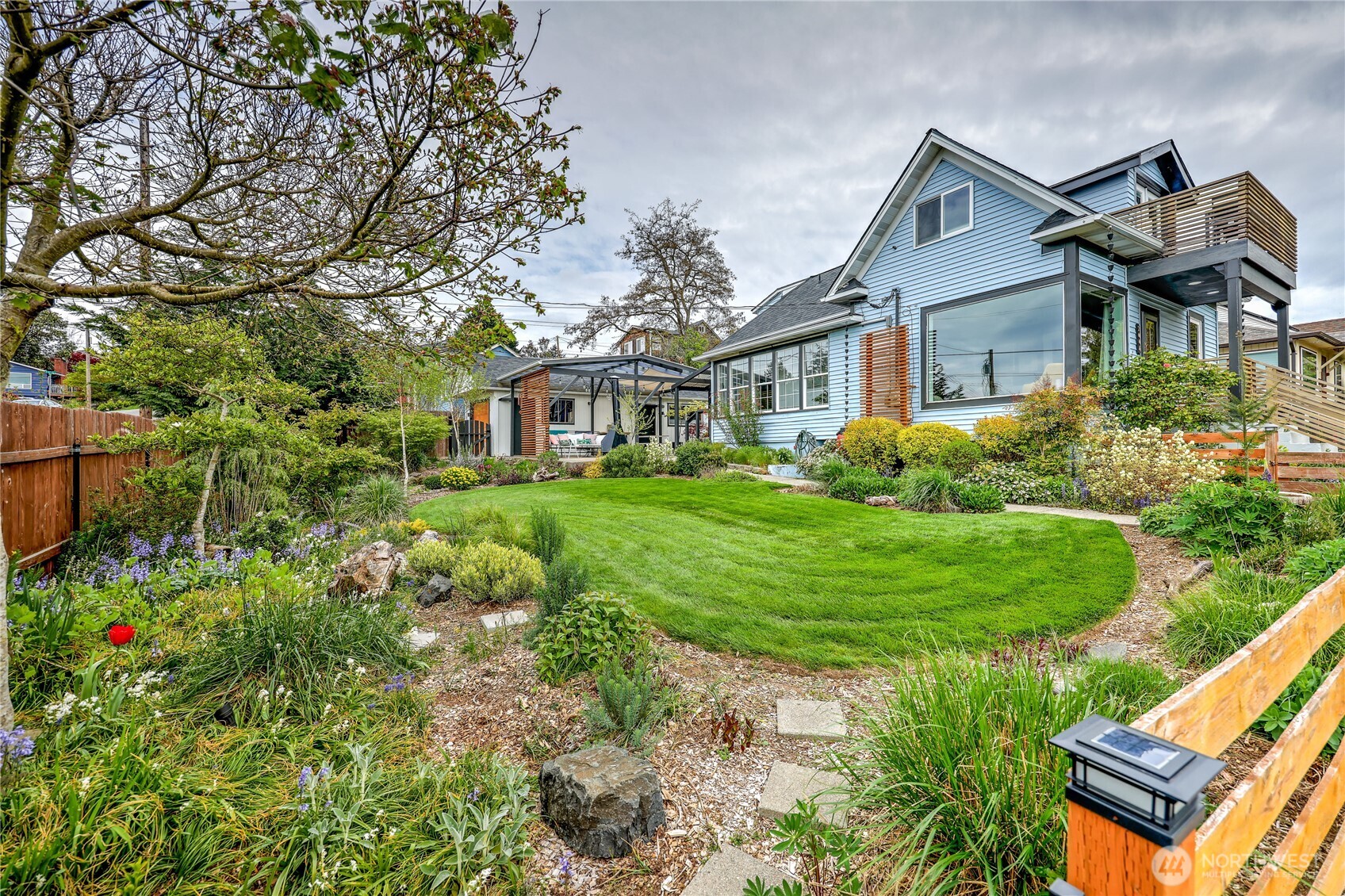 2004 E 15th Street Bremerton WA 98310